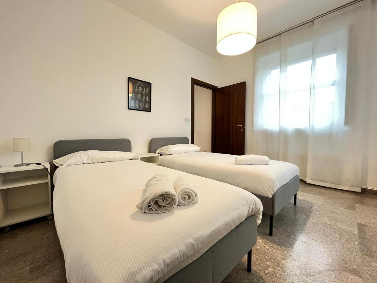 Kibilu - Viale Andrea Doria - Corso Buenos Aires - Porta Venezia - Centro Citta Lejlighed Milano Eksteriør billede